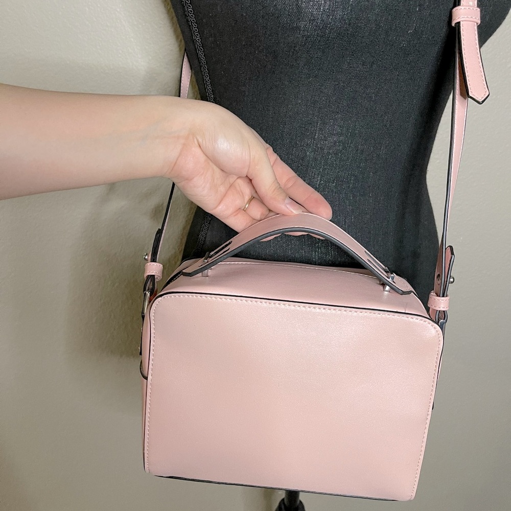 Forever 21 pink crossbody - Picture 5 of 9